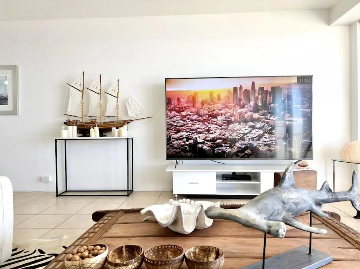 Apartment 16Lm Absolute Beach Front Complex Sunshine Beach Australia