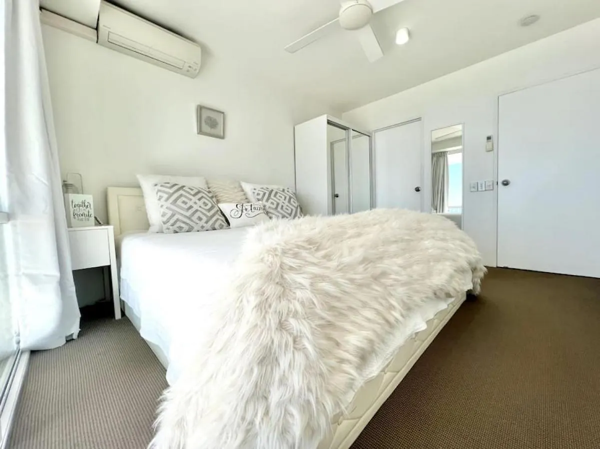 16Lm Absolute Beach Front Complex Sunshine Beach 0*,
