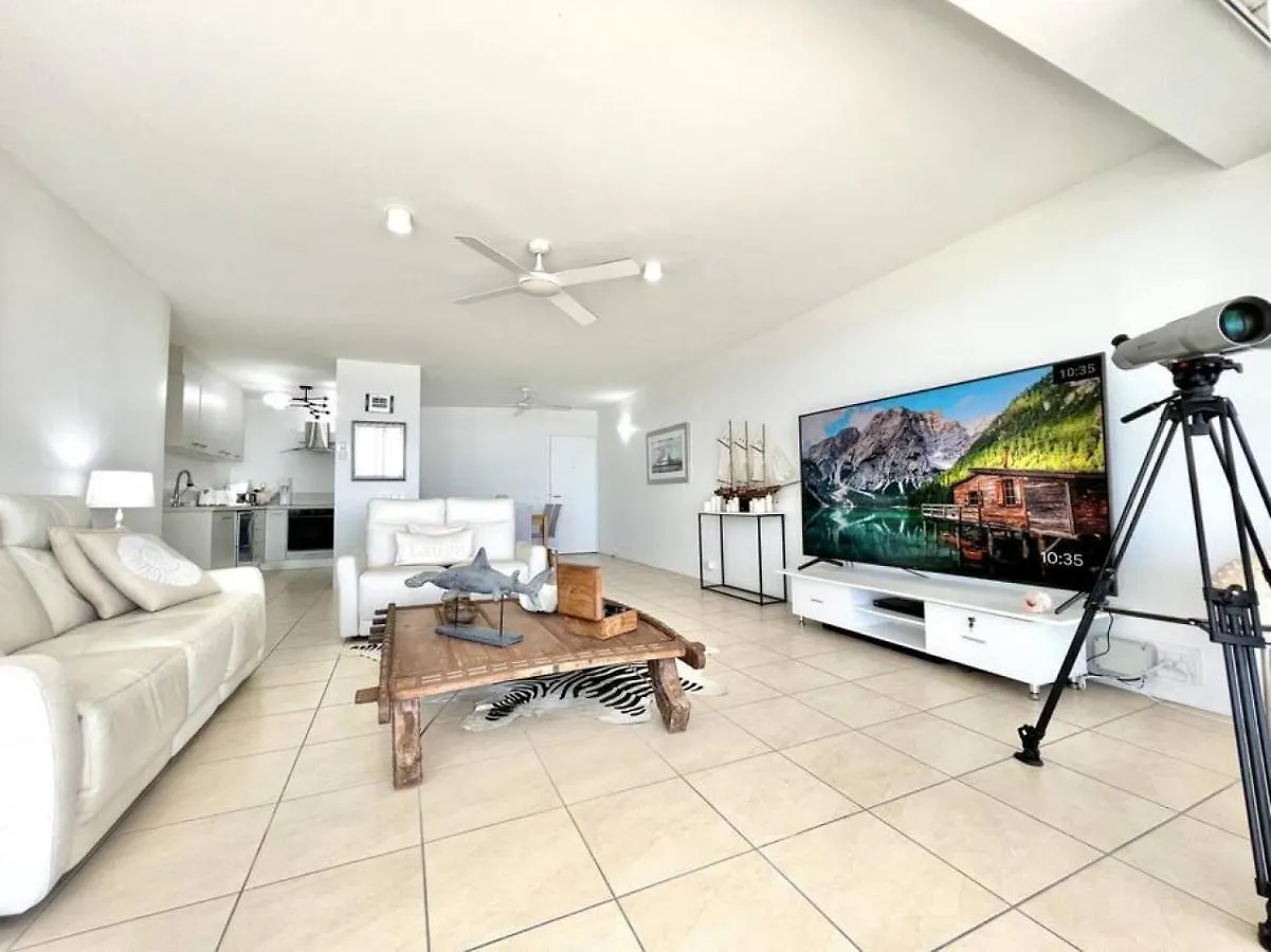 16Lm Absolute Beach Front Complex Sunshine Beach 0*,  Australia