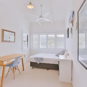 Holiday home 15 Mcanally Drive Fabulous Family With Magnificent Ocean Views Pool Walk To, Sunshine Beach